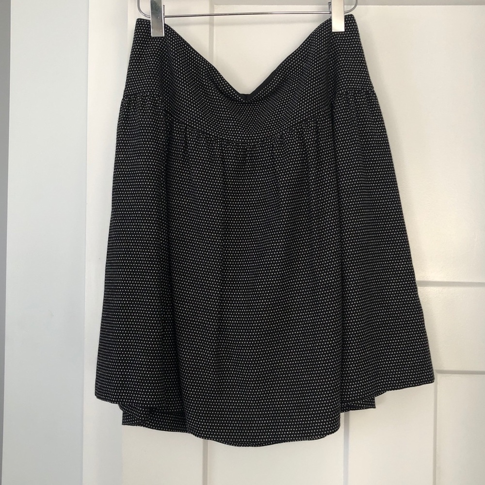 🚨black/white polka dot Nanette Lepore skirt